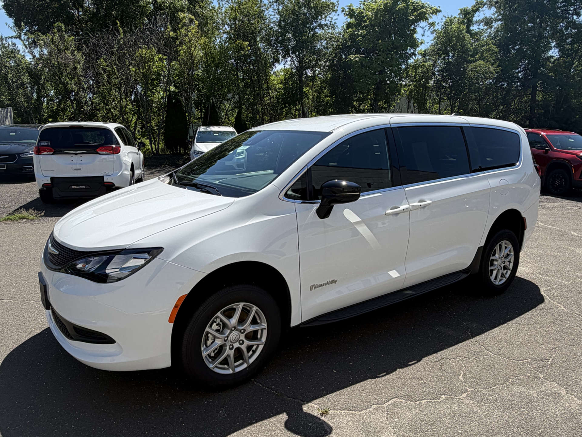 2026 Chrysler Voyager LX