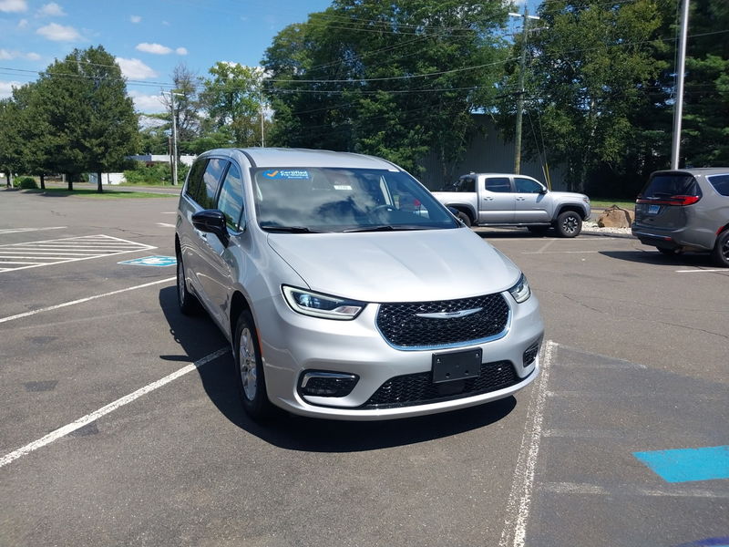 2024 Chrysler Pacifica