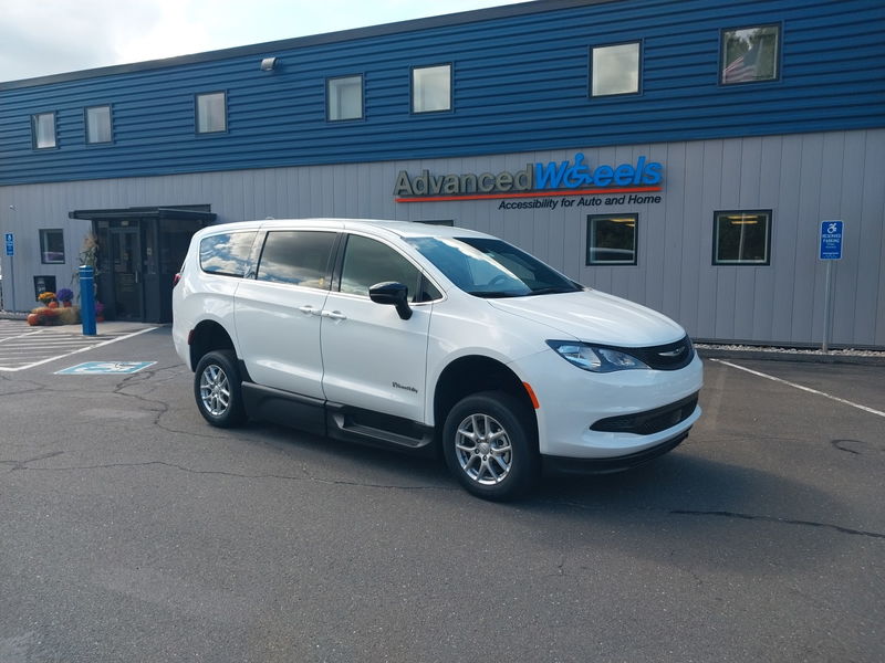 New 2026 Chrysler Voyager