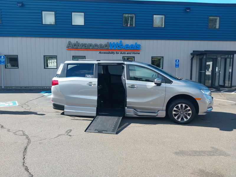 Used 2023 Honda Odyssey