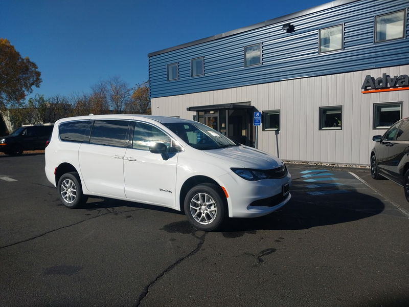 New 2026 Chrysler Voyager